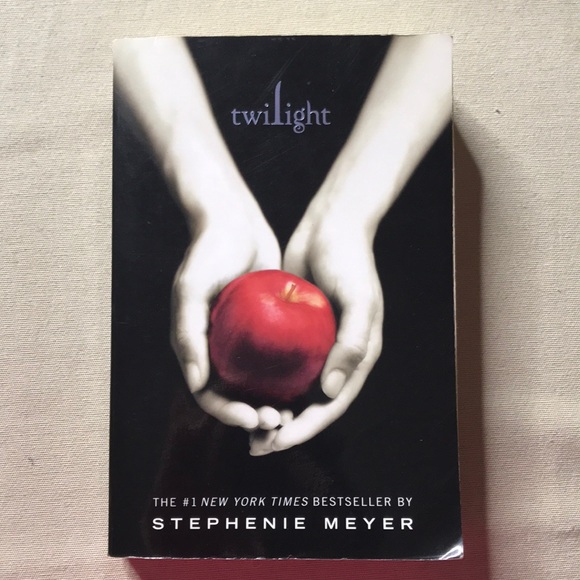 Books Other - 📚2/$7 Twilight #1 in Twilight Series